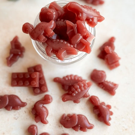 Gelatin gummies piled in a bowl